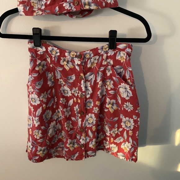 Crop top and skirt set - Picture 5 of 5